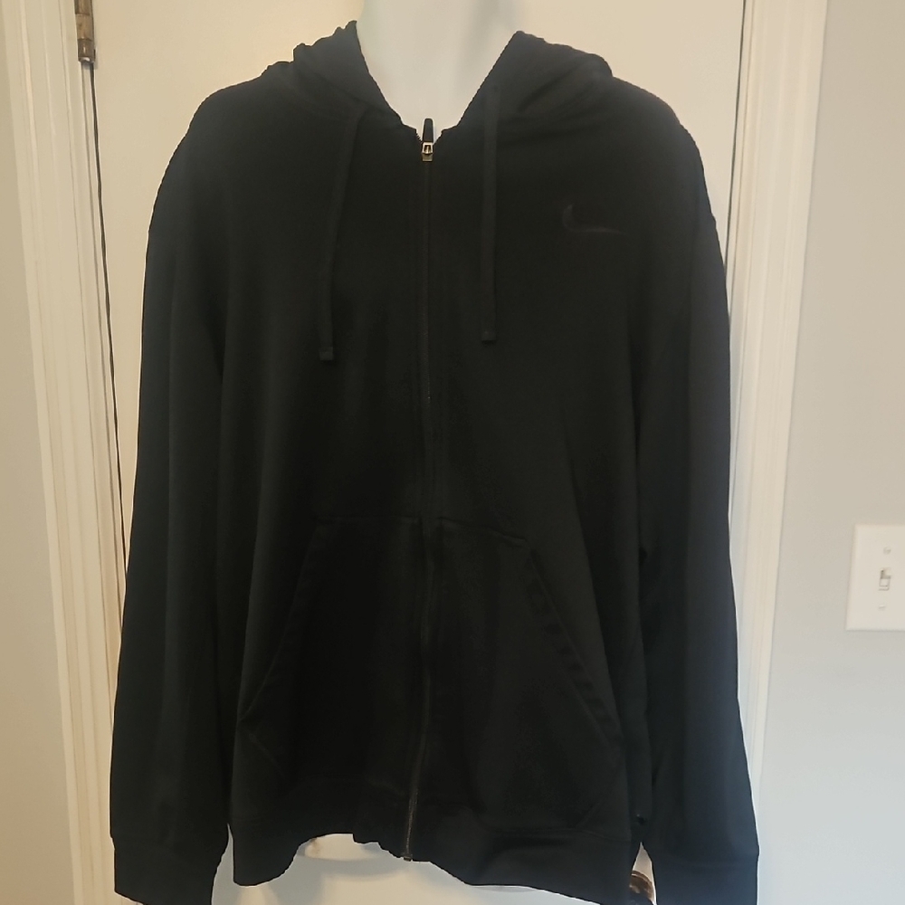 Nike Therma-Fit Black Hoodie
